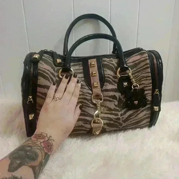 Betsey Johnson Large Beige Tiger Print Satchel Bag - Picture 11 of 13